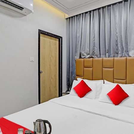 Hotel O Royal Orbit Surat Bagian luar foto