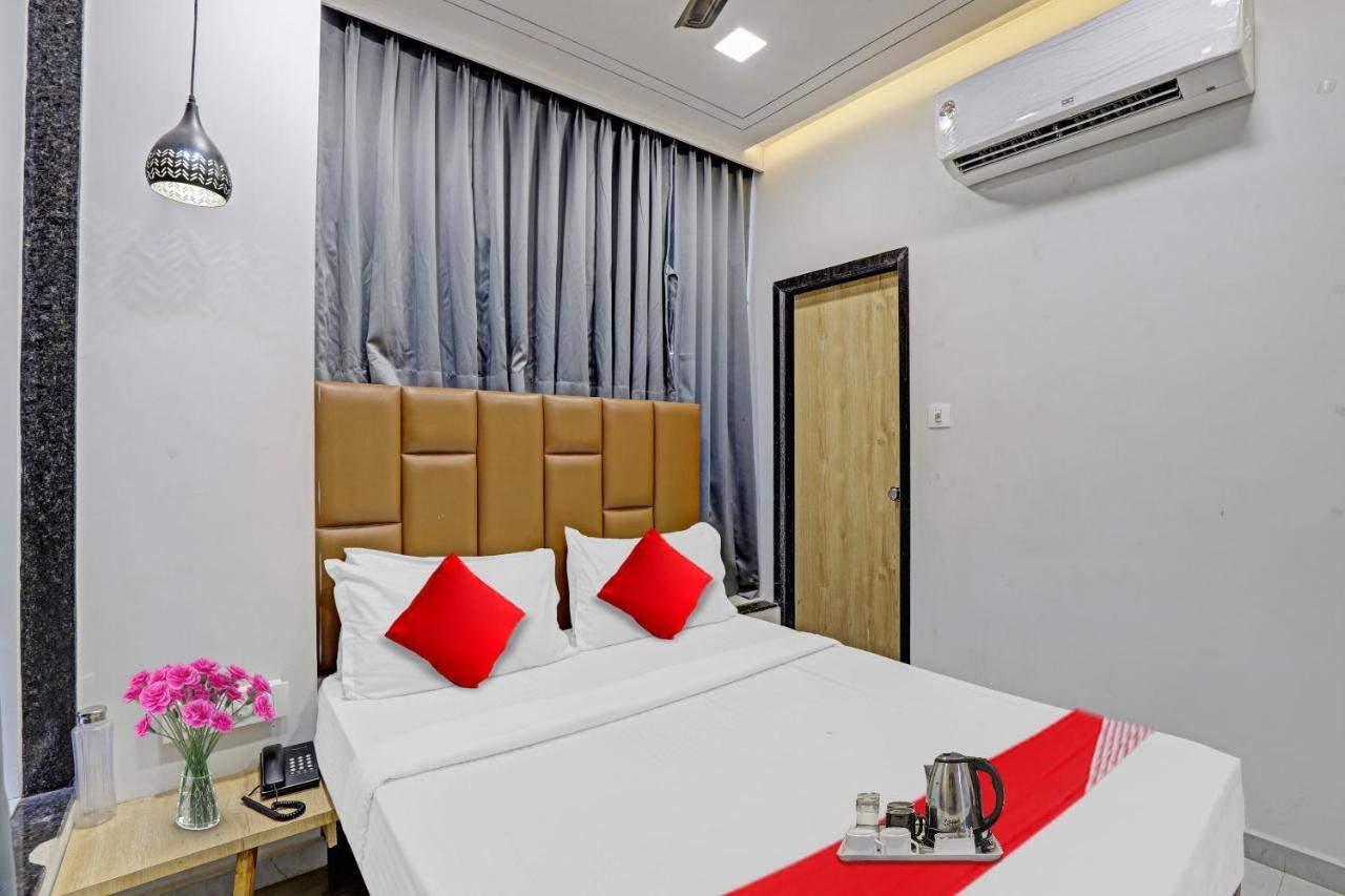 Hotel O Royal Orbit Surat Bagian luar foto