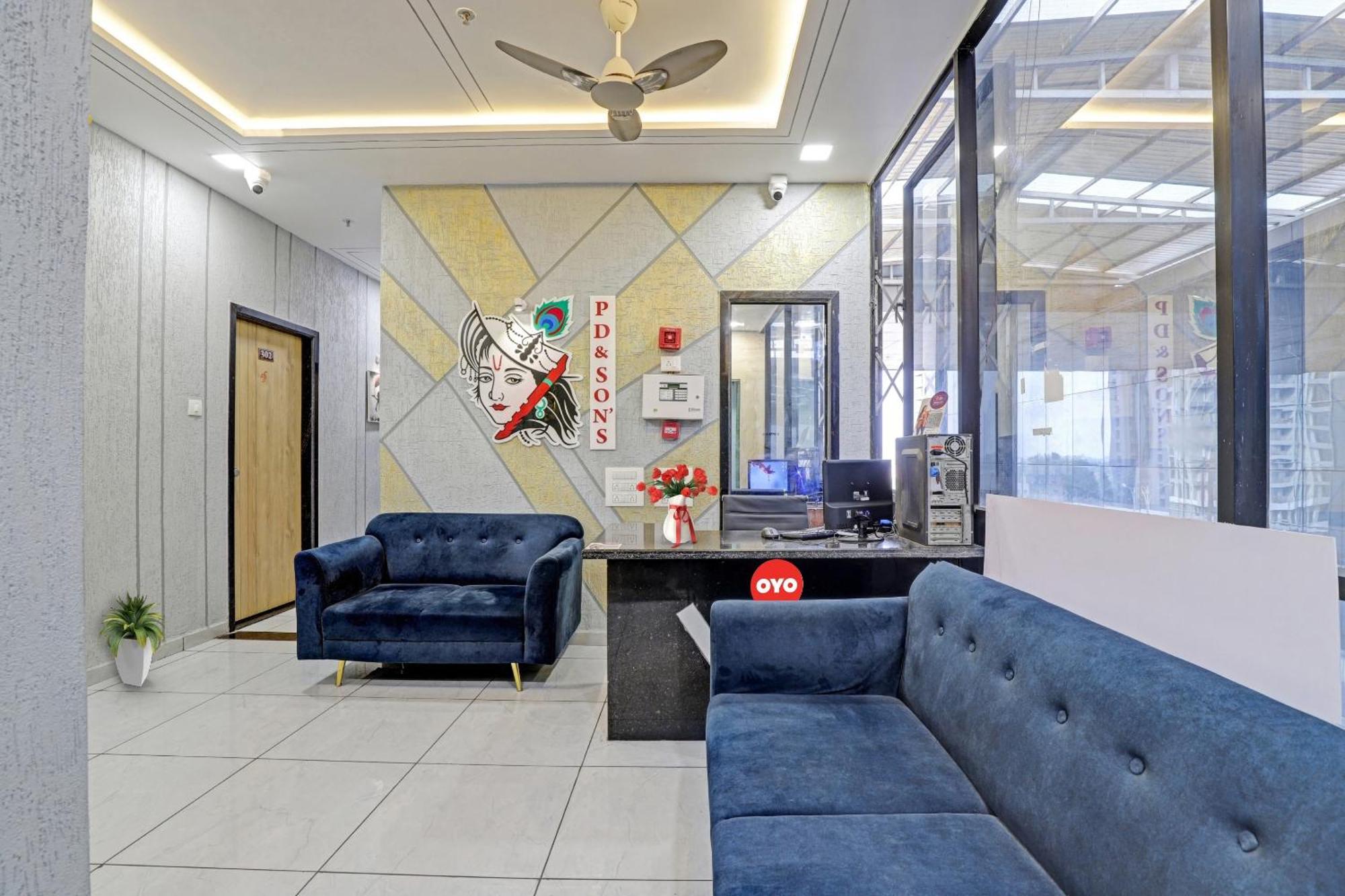 Hotel O Royal Orbit Surat Bagian luar foto